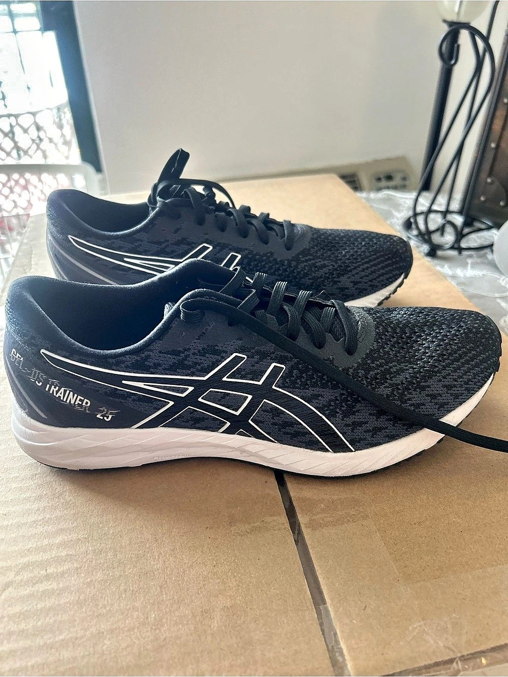 ASICS GEL-DS TRAINER 25 Women's Black & White US 7.5 Athletic Shoes